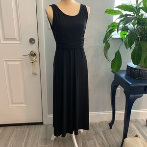 Elegant Black Sleeveless Dress